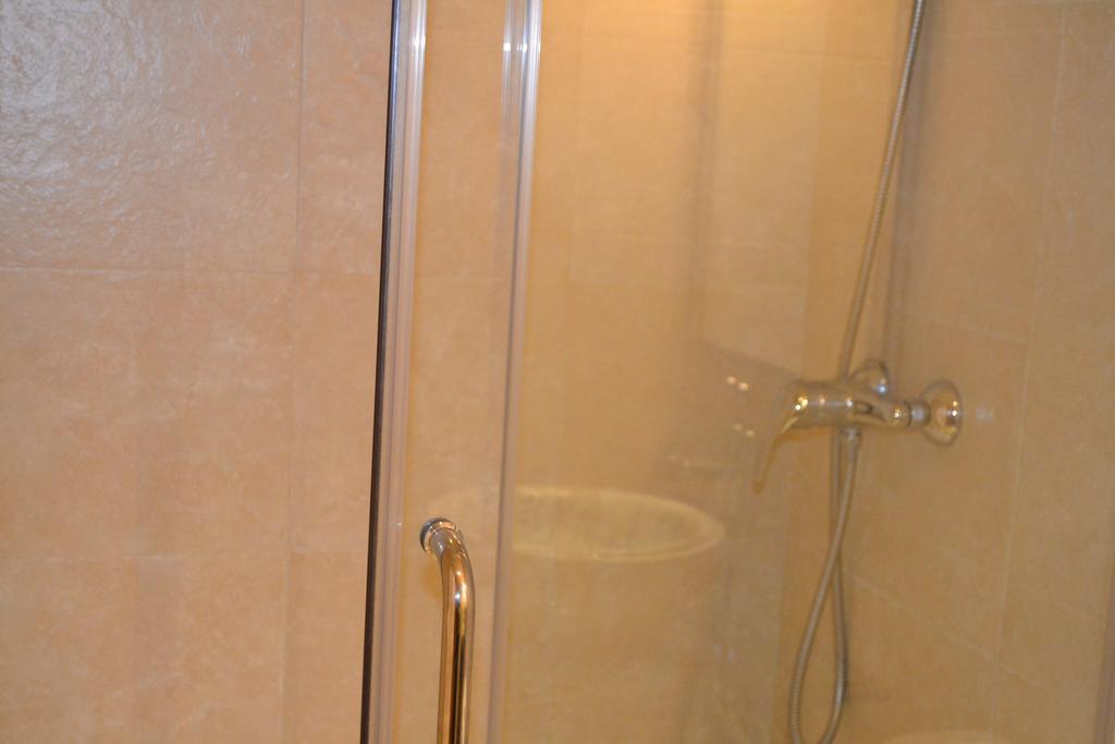 Hostal La Muntanya 카스테야르 데 누그 외부 사진