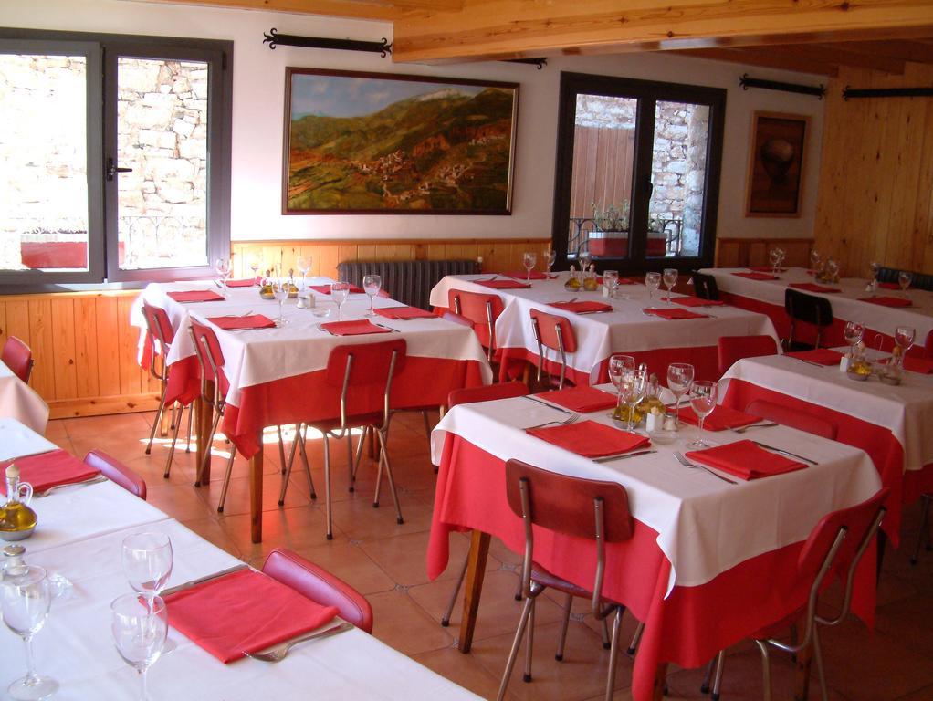 Hostal La Muntanya 카스테야르 데 누그 외부 사진