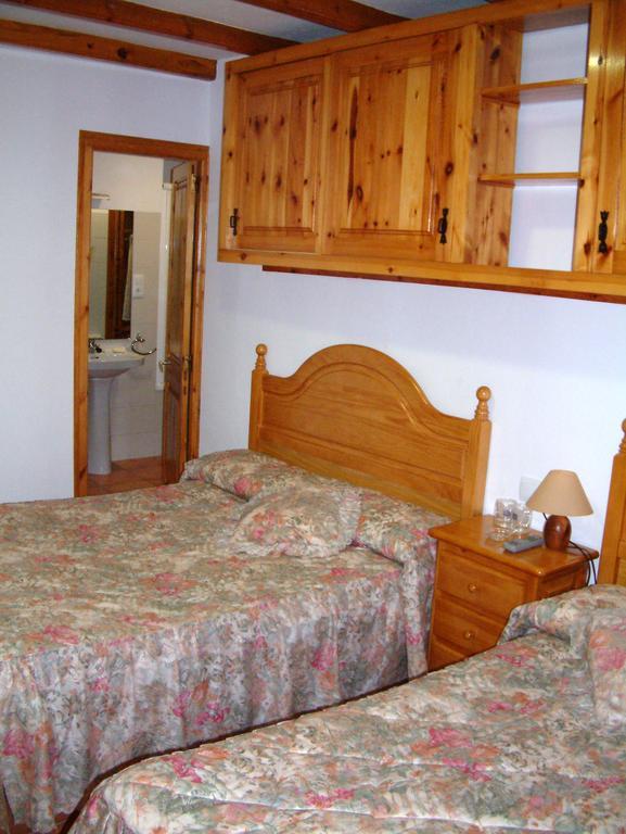 Hostal La Muntanya 카스테야르 데 누그 외부 사진