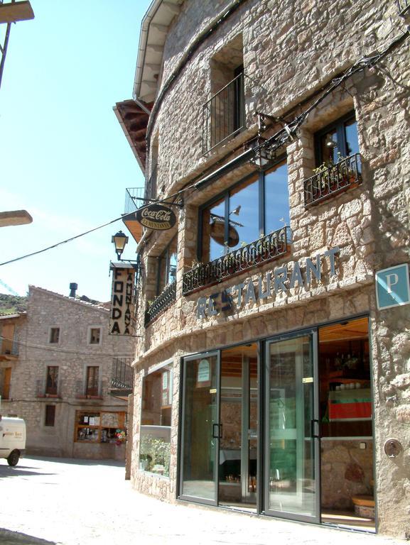 Hostal La Muntanya 카스테야르 데 누그 외부 사진