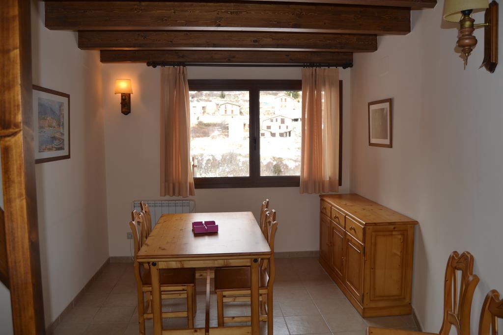 Hostal La Muntanya 카스테야르 데 누그 외부 사진